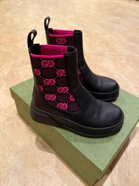 Gucci Dali Soft/technical GG Jersey Black/Fucsia size 35